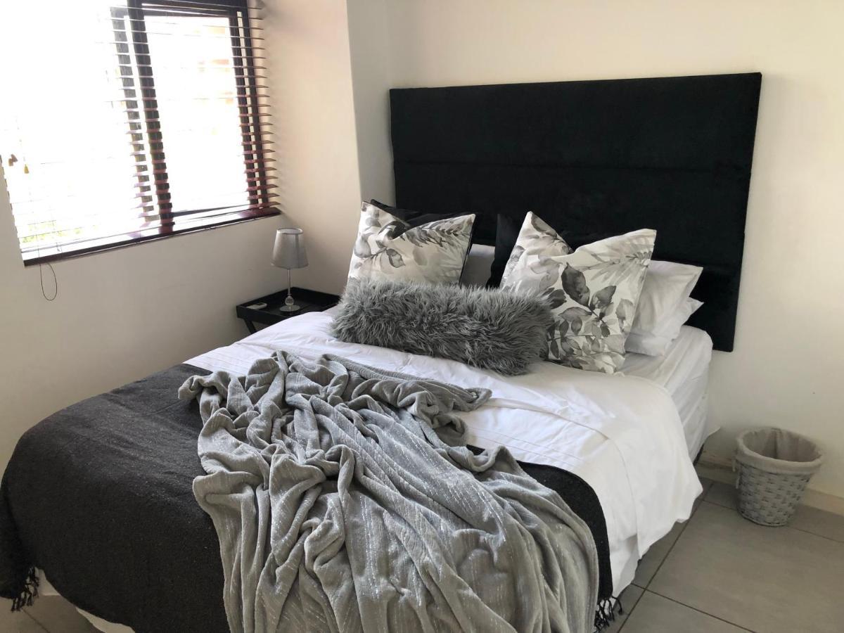 Coral Point Apartment Umhlanga Luaran gambar